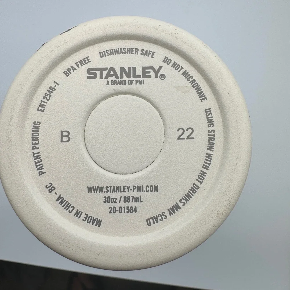 Stanley Adventure Quencher H2.0 FlowState Tumbler 30oz Cream Off-White 20-01584 - Picture 3 of 5